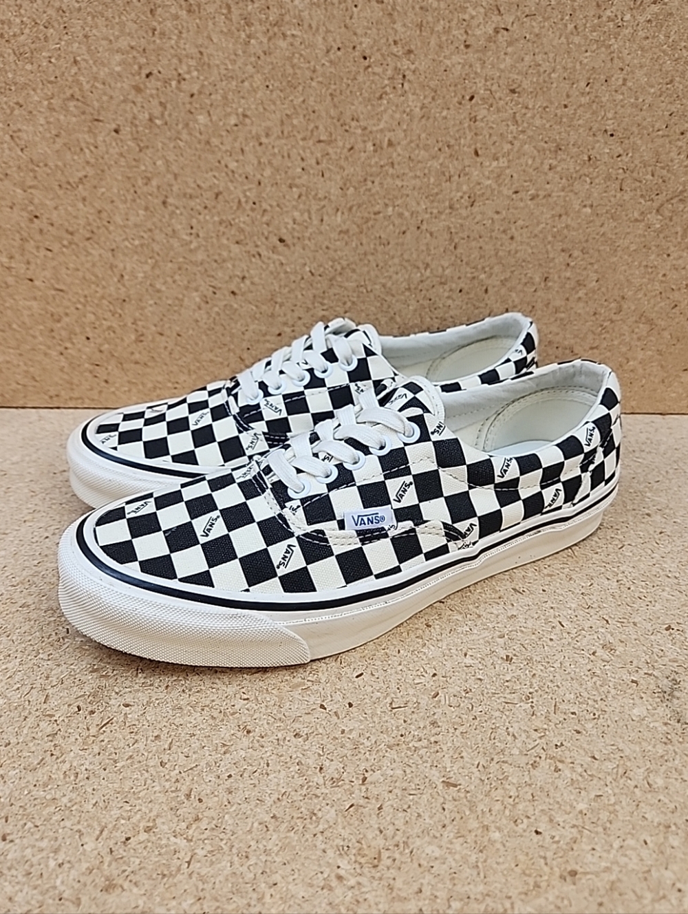 VANS Vault Originals Checkerboard Black/White Mens Size 9 Lace Womans 10.5